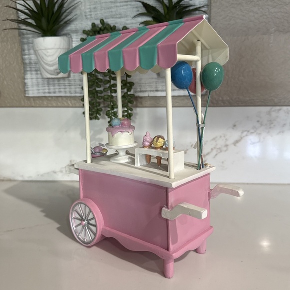 Sweet Treats Ice Cream Cart Home Decor - Picture 5 of 8